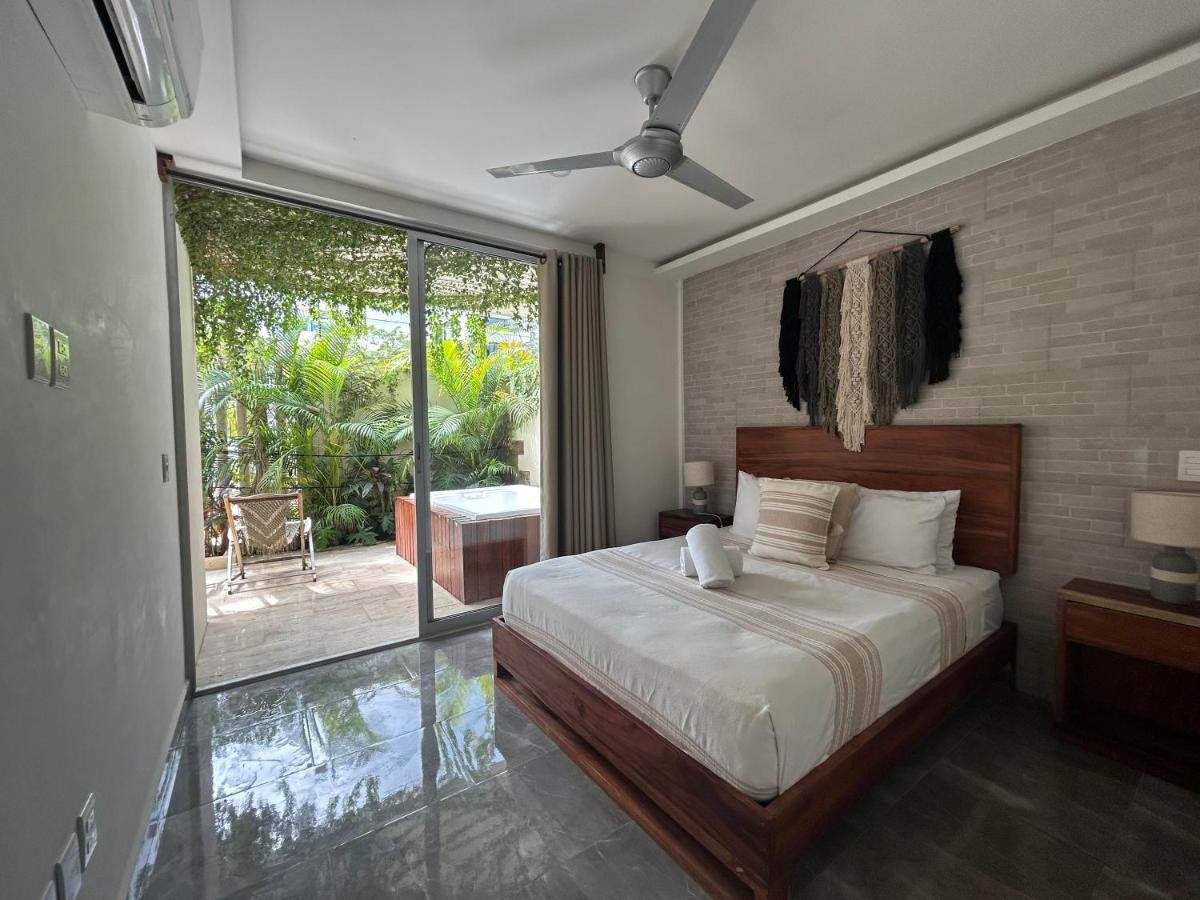 Luxury 2BR Condo w Private Jacuzzi, Fast Wifi, AC Tulum Esterno foto