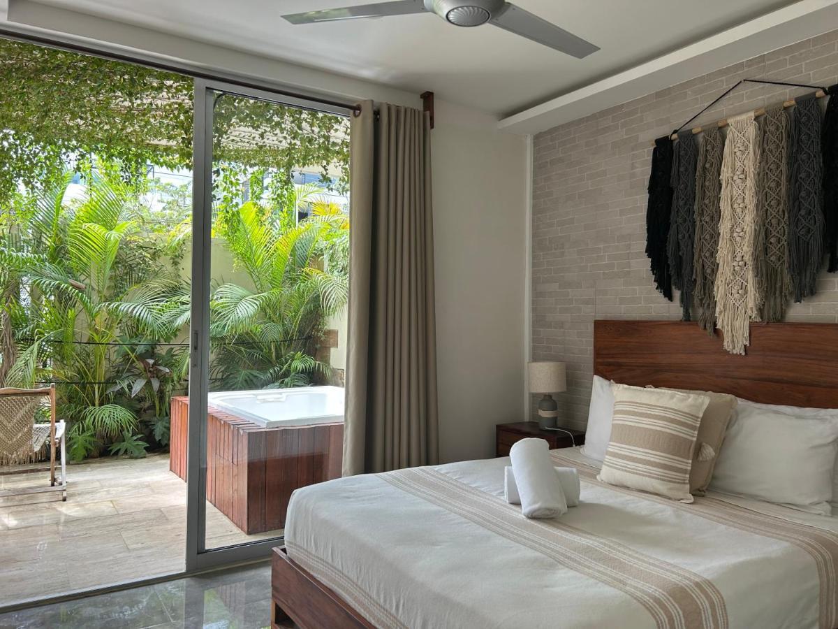 Luxury 2BR Condo w Private Jacuzzi, Fast Wifi, AC Tulum Esterno foto
