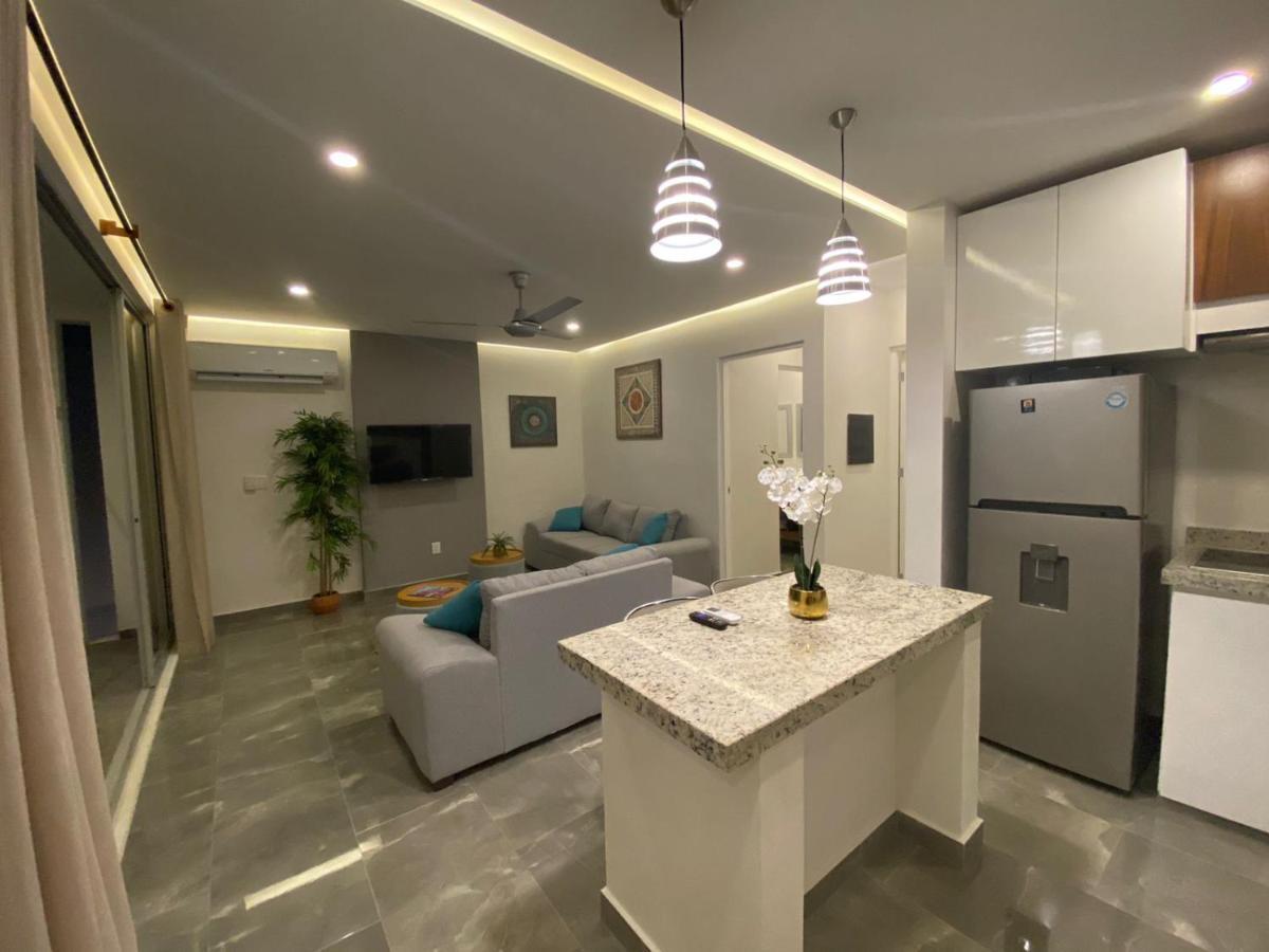 Luxury 2BR Condo w Private Jacuzzi, Fast Wifi, AC Tulum Esterno foto